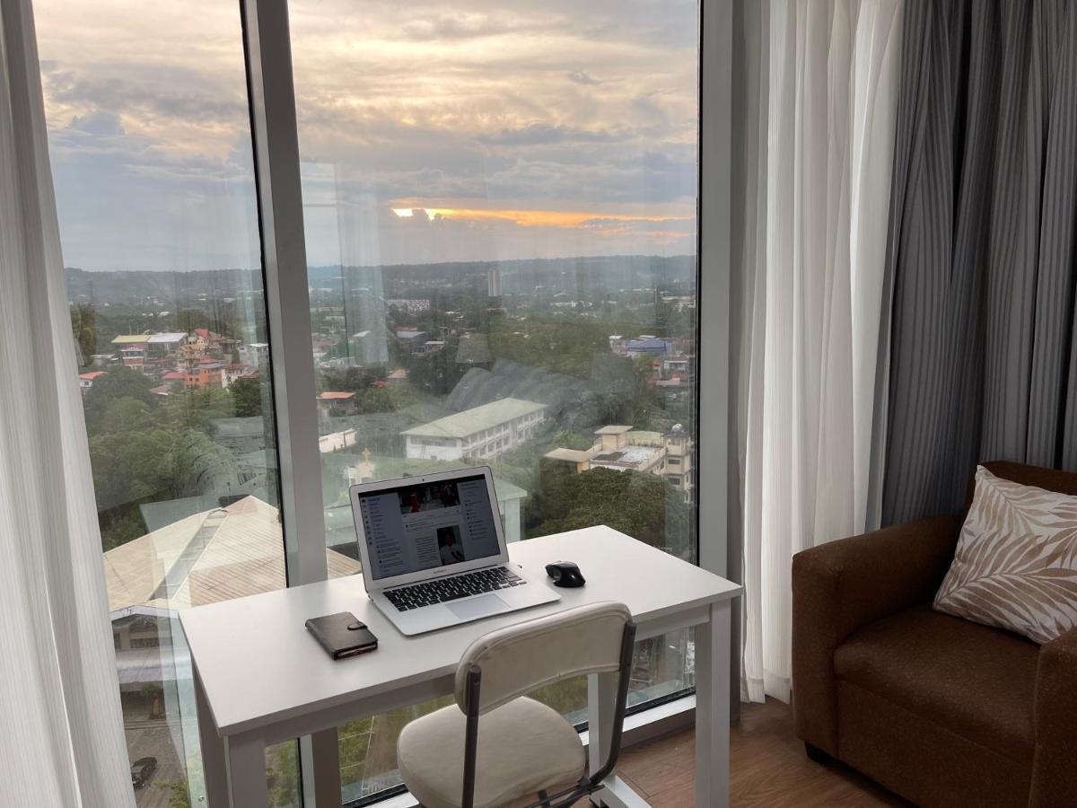 Inspiria Aparthotel Davao City Exterior foto